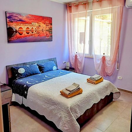 Villa Paoletti, Appartamento Confortevole Nel Cuore Di 그라다라 외부 사진