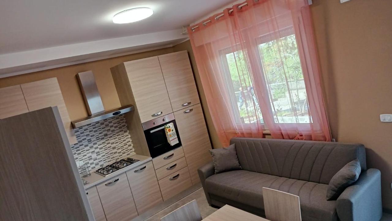Villa Paoletti, Appartamento Confortevole Nel Cuore Di 그라다라 외부 사진