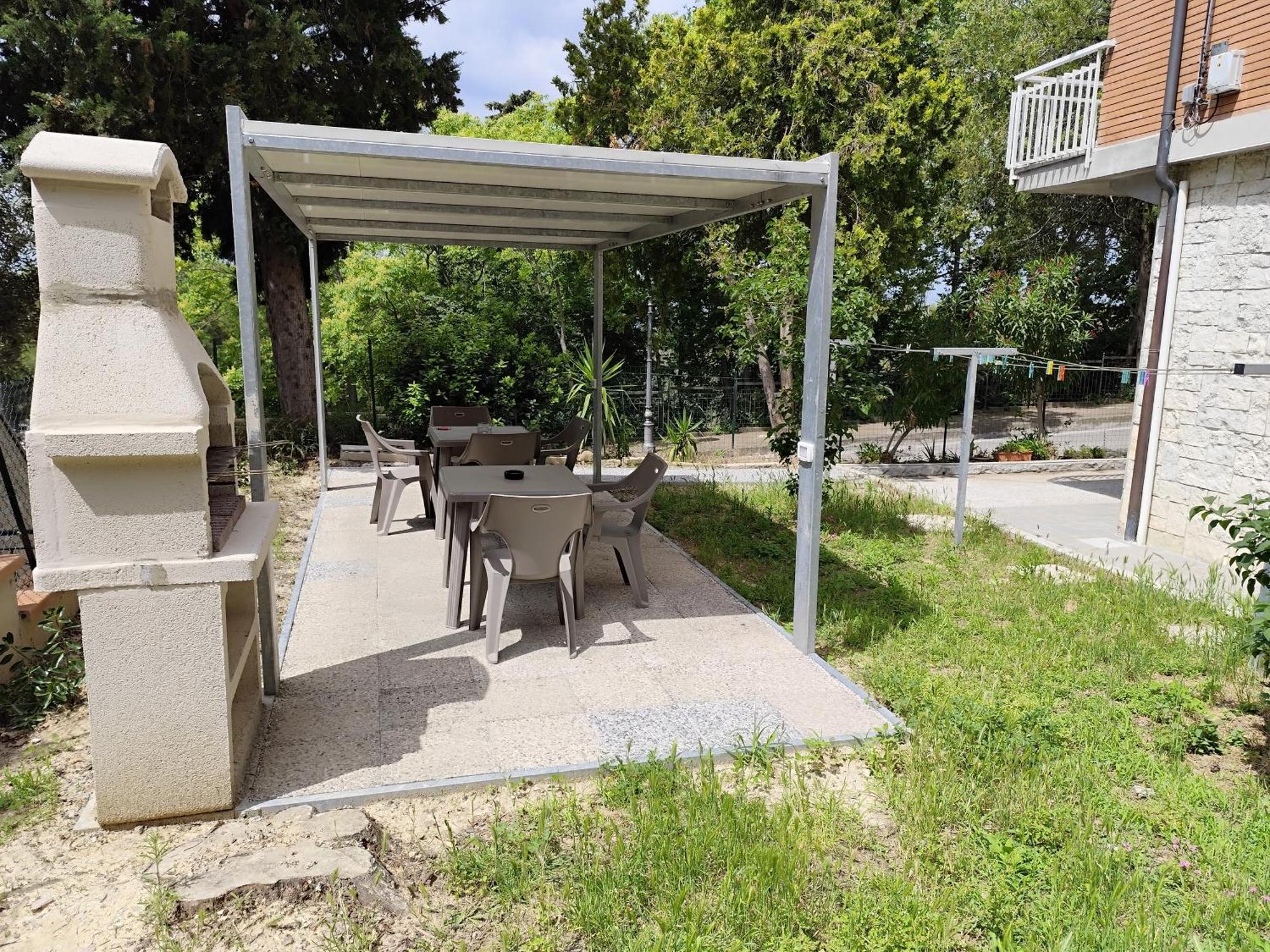 Villa Paoletti, Appartamento Confortevole Nel Cuore Di 그라다라 외부 사진